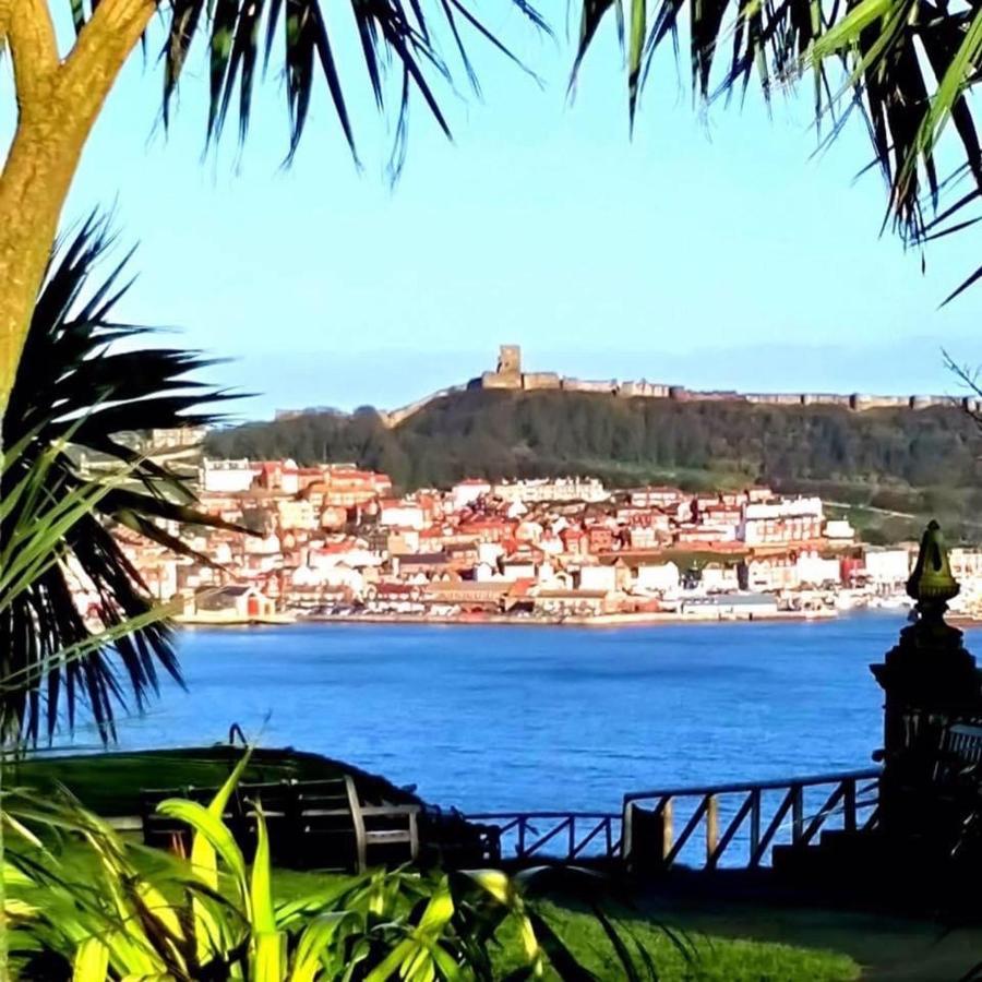 Lighthouse View, One Min From Harbour & Beach Leilighet Scarborough Eksteriør bilde